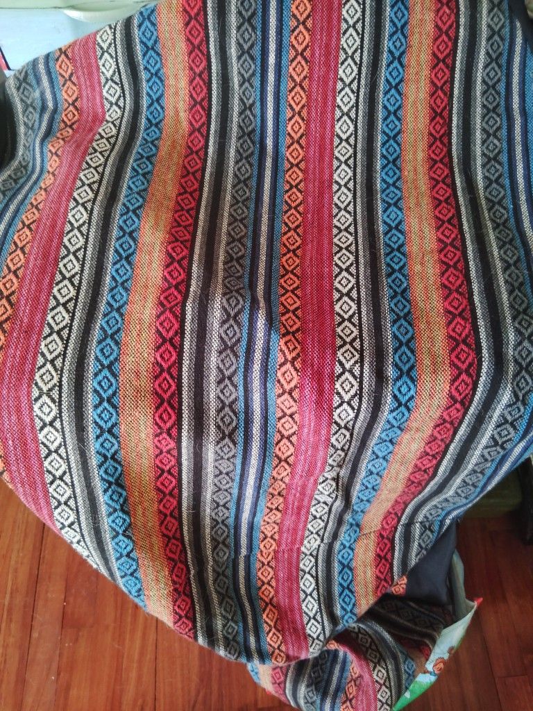 2 Boho Seat Covers. 1 Steering Wheel Cover. 1 Windshield Visor