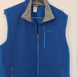 Patagonia Men’s Piton Hybrid Vest Blue Size XXL . Brand new without tag 