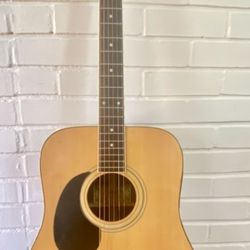 Lincoln Acoustic Guitar 