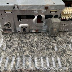 1(contact info removed) Delco Am Fm Radio. Worked When It Was Removed. Good For Parts.