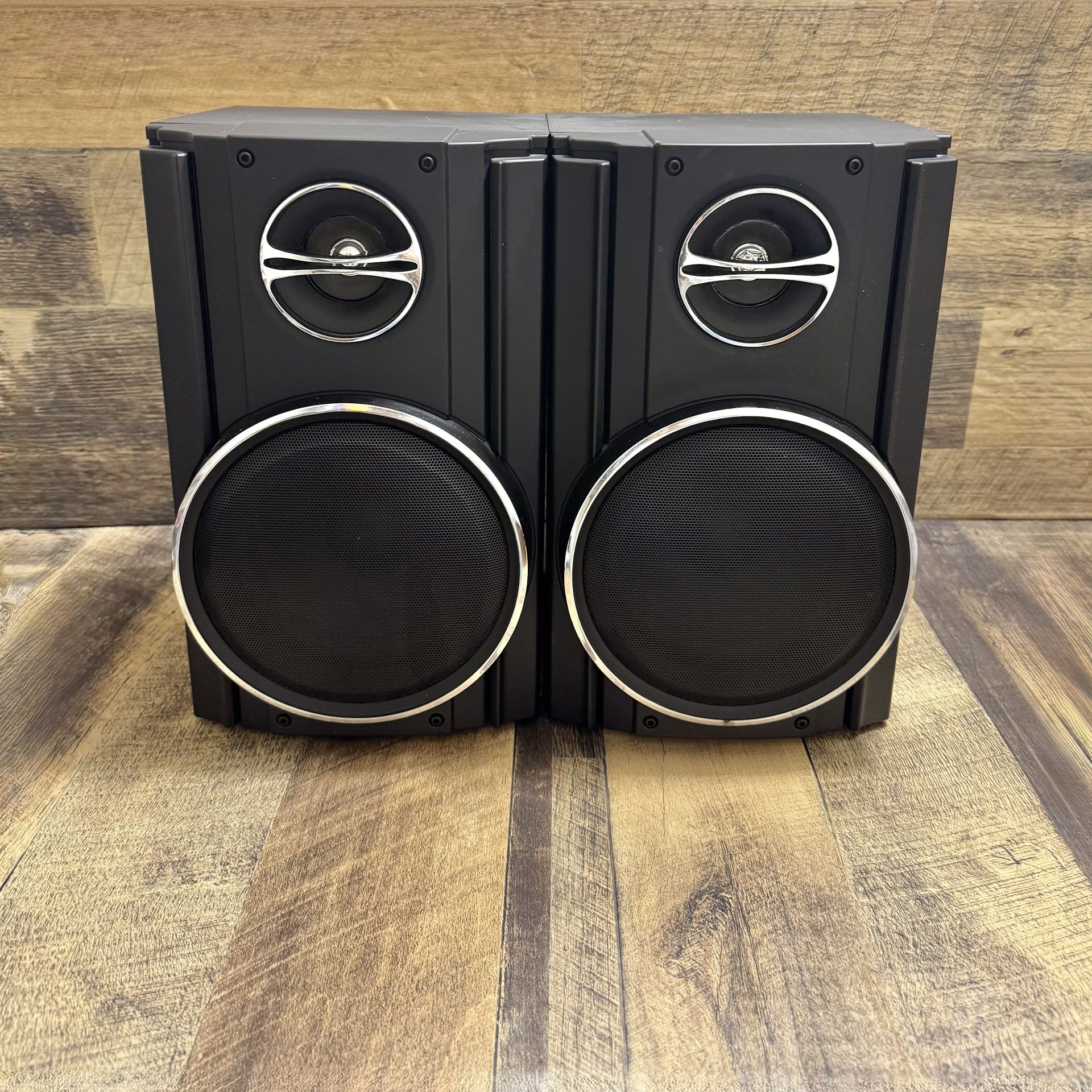 Sharp Bookshelf Speakers 6-ohm 125W-250W Max Excellent Condition!