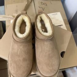 UGG Ultra Mini