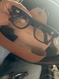Meta glasses
