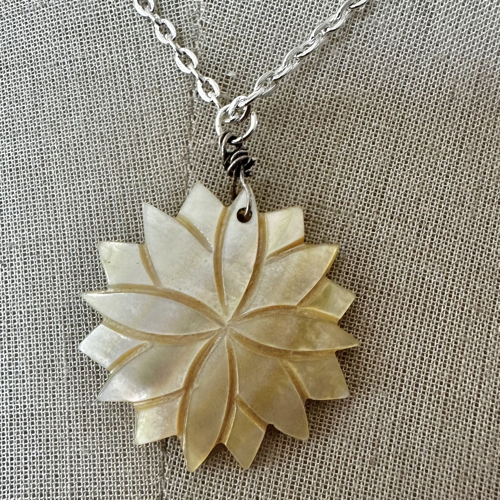 Vintage carved sterling wire Mother of Pearl Flower Pendant