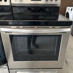 Frigidaire Stainless Ceramic Range 