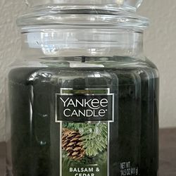3 Yankee candle, 1 Bath And body works Candle, 2 Candle Holders
