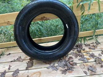Single Bridgestone Dueler P215/60 R16 Tire