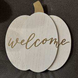 Welcome Pumpkin Sign 