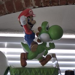 Yoshi and Mario First 4 Figures