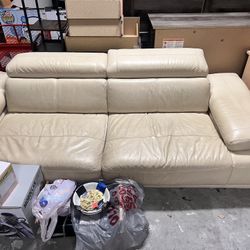 Furniture/moving