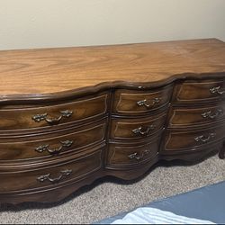 Bedroom drawer dresser 