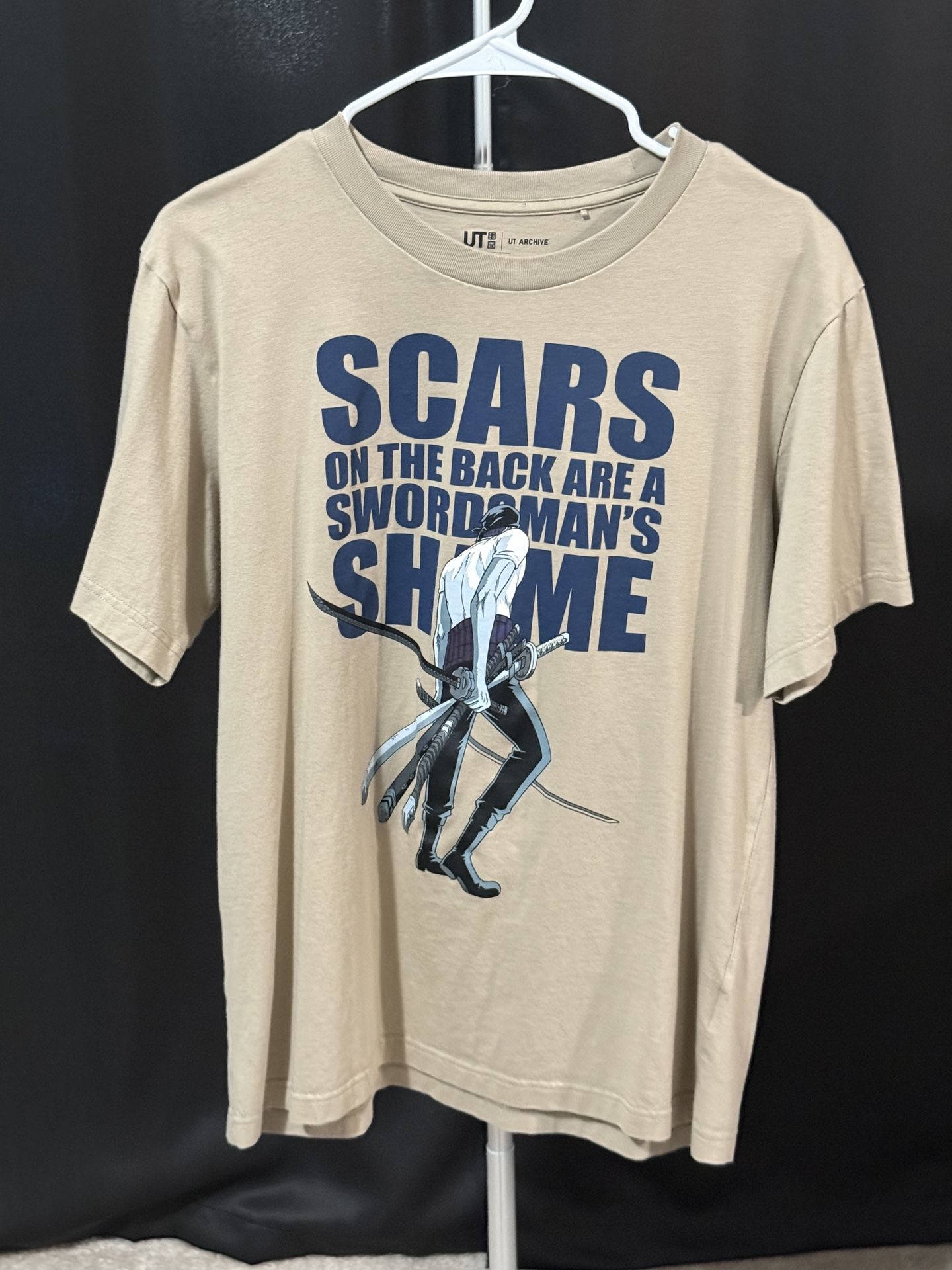 Uniqlo UT Archive One Piece Roronoa Zoro T Shirt Tan Adult Large