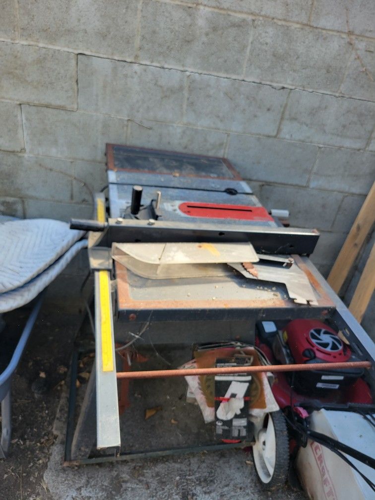 Table Saw On Wheels