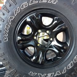 LT 265/75R 16 Wrangler Good Year Tires