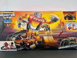 Monster Jam Smash & Bash SmashBot Playset