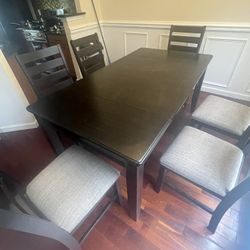  Brand New Dinning Table And Chairs 