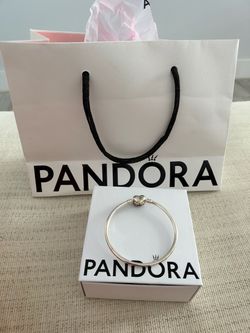 New, Discontinued Pandora Moments Celestial Heart Clasp Bangle (crafted in sterling silver)