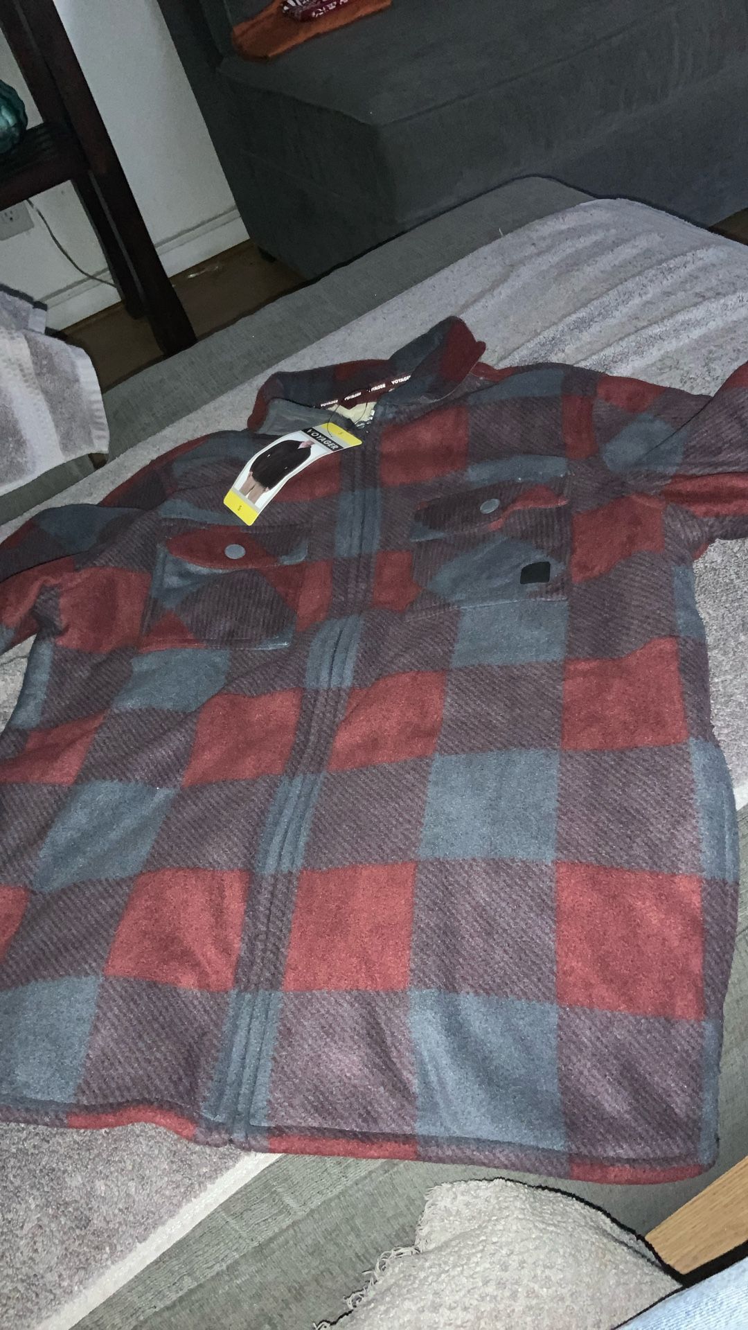 Voyager Men's Red and Black Checkered Jacket Fleece Full Zip Sherpa Lined Men’s Size Small New With Tags