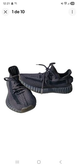 Adidas Women Yeezy Boost 350 v2 Black Size 5 Women.