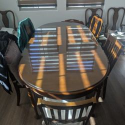 Dinning Table With (2) Optional Glass Tops And 8 Chairs