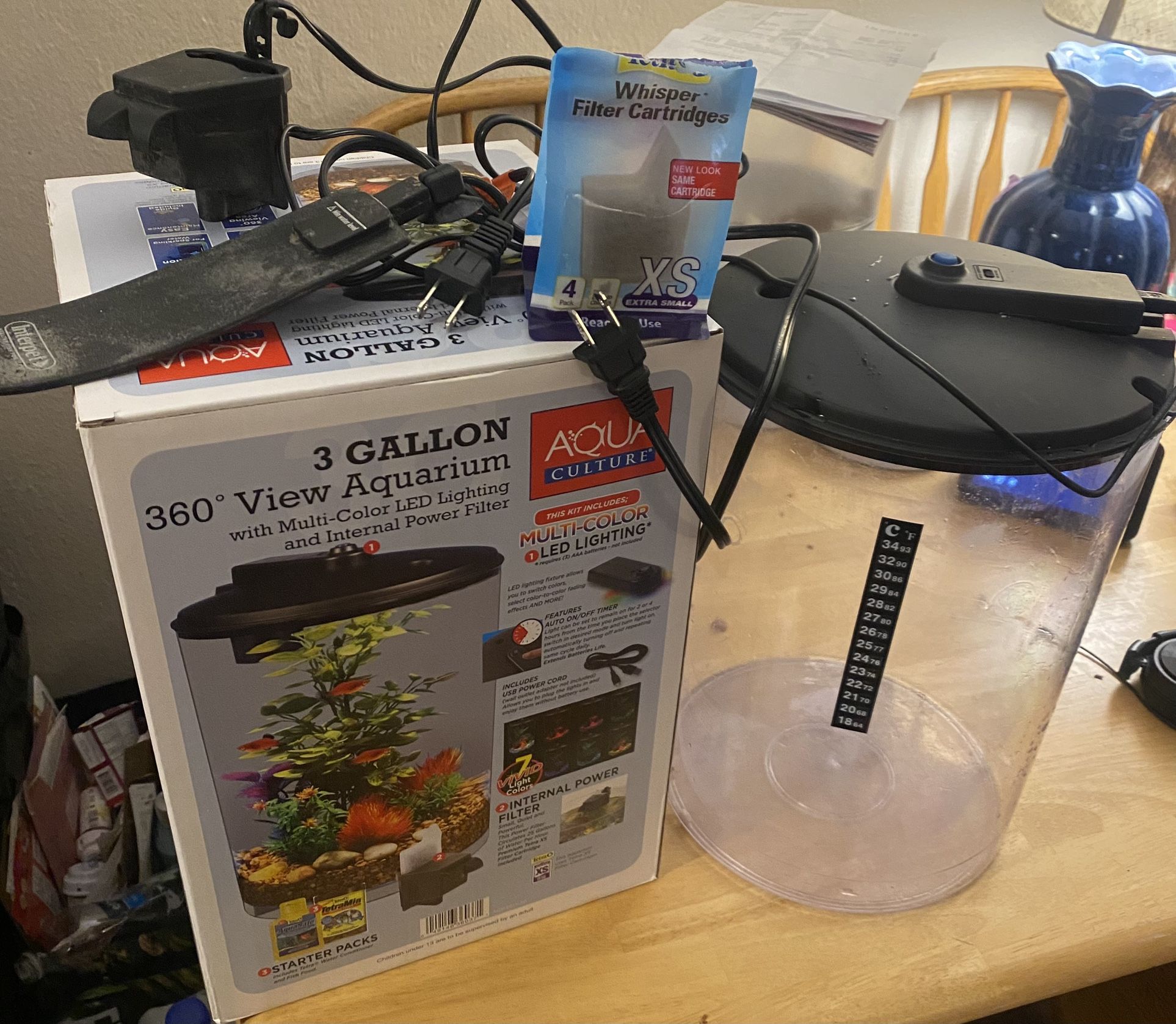 3 Gallon Aquarium/ Fish Tank With Accessories