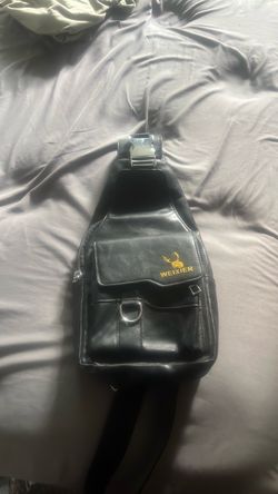 Weixier Black Leather Sling Bag