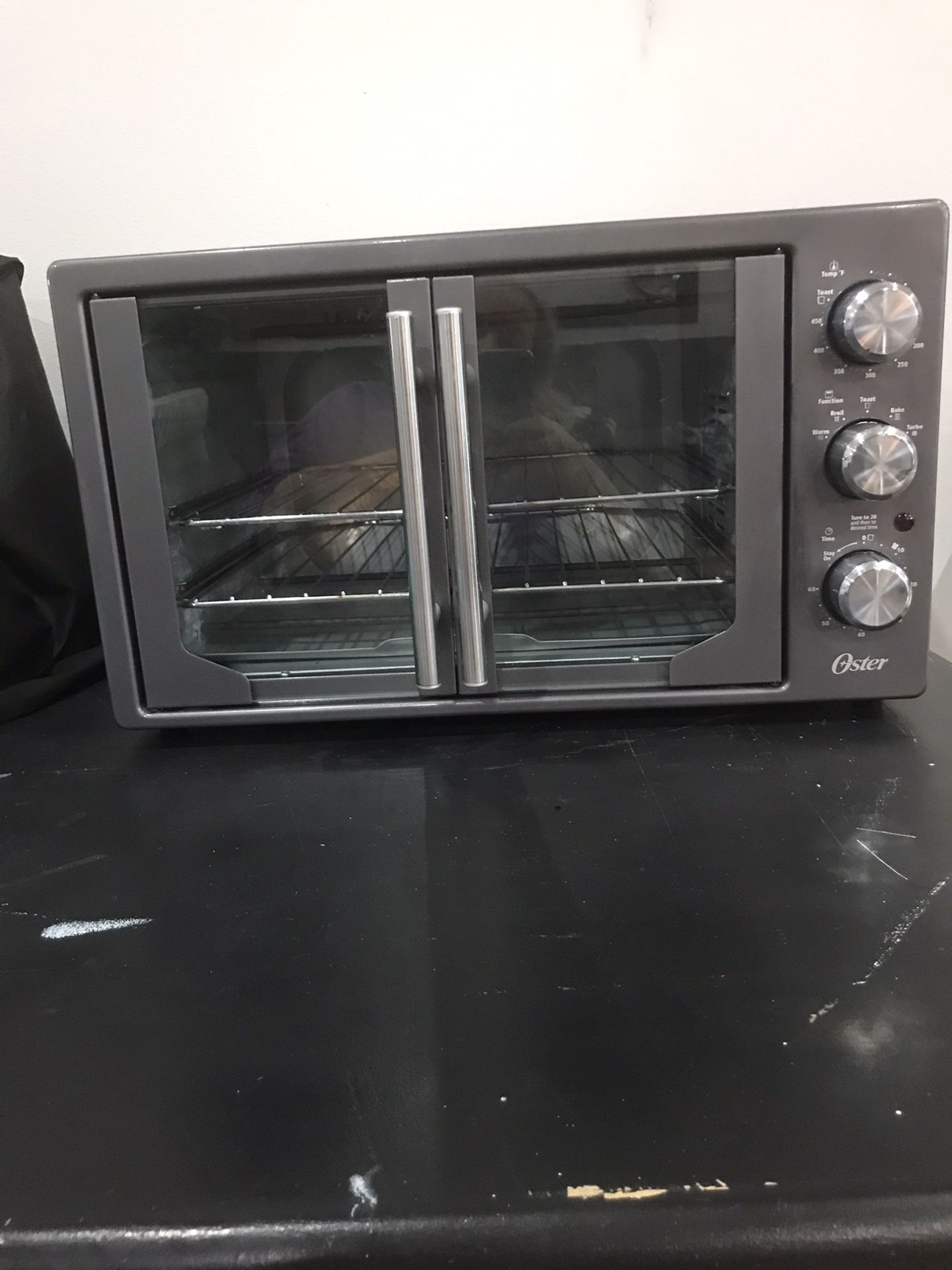 Oyster convection Oven. Toasts Bakes Etc