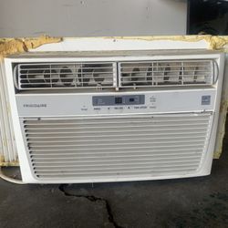 Window AC unit