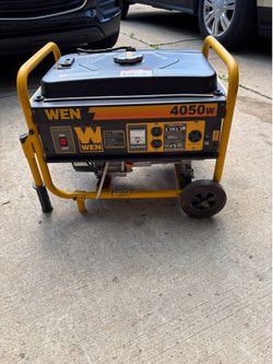 Nice condition Wen 4050 generator 3500 running watts