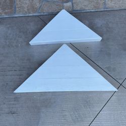 Corner Shelves