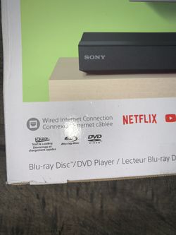 NEW SONY BDP-S1700 BLUE RAY DVD PLAYER