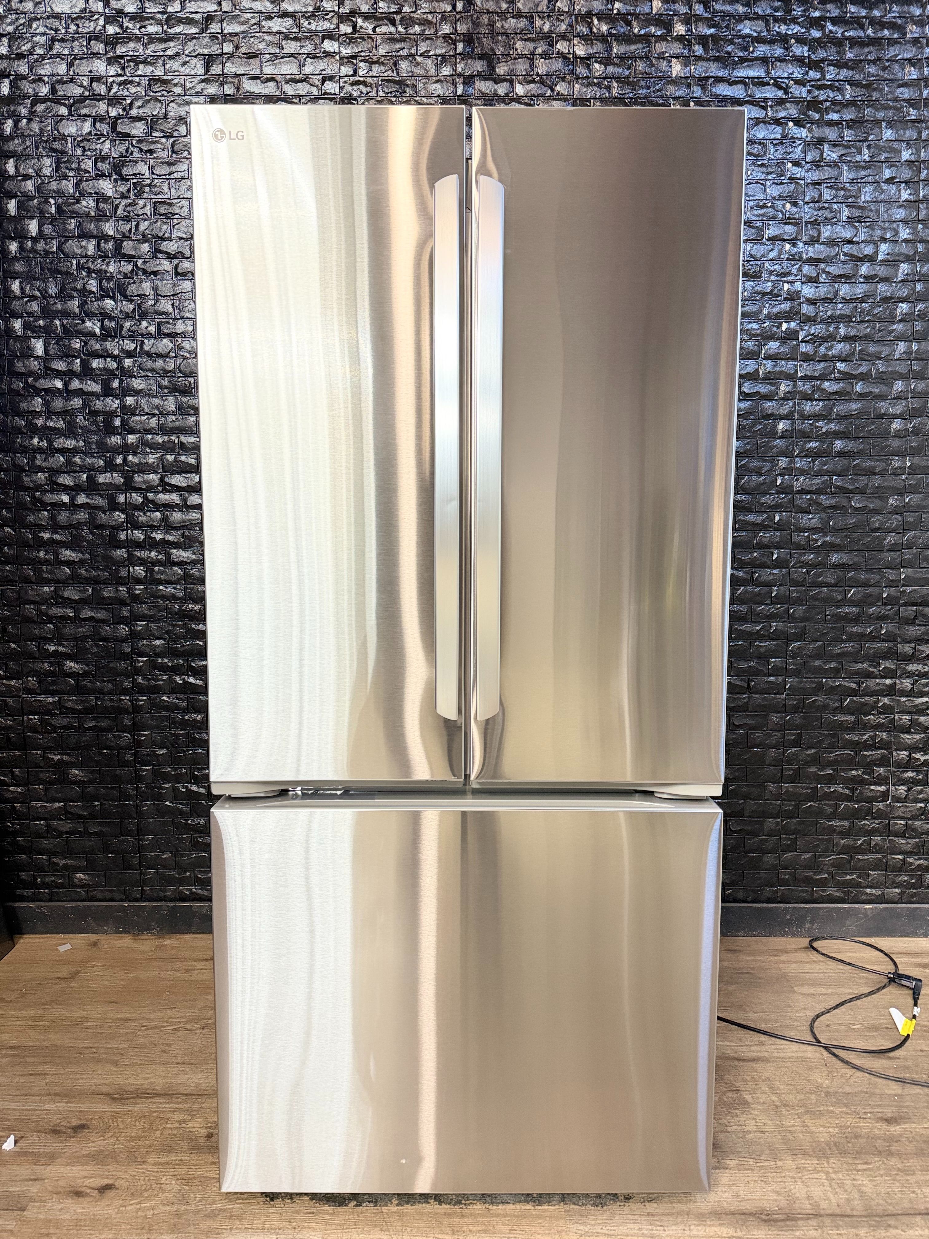 LG 33" REFRIGERATOR w/WARRANTY! R2987A
