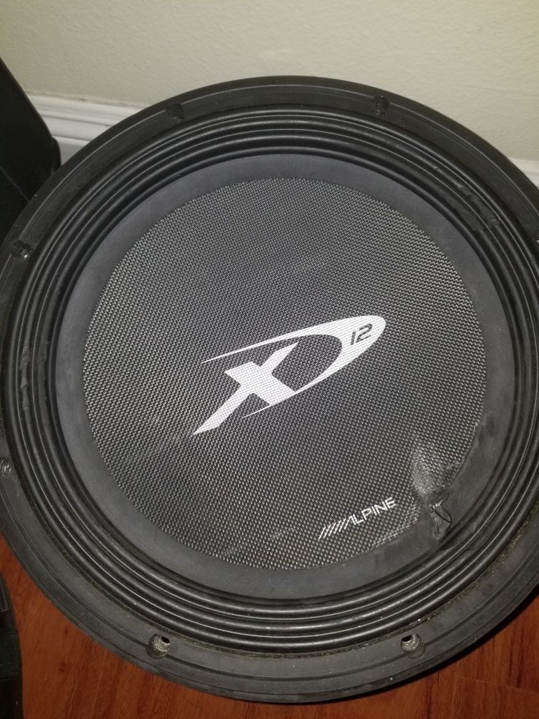 Alpine SWX-1243D 12
