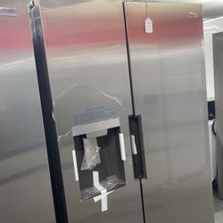 New Scratch And Dent Midea 26.3 Cu Ft Stainless Steel Side By Side Fridge. 1 Year Warranty 