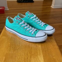 New Condition, Convers Shoes, Size 9 Men Or Will Fit Size 11 Women 