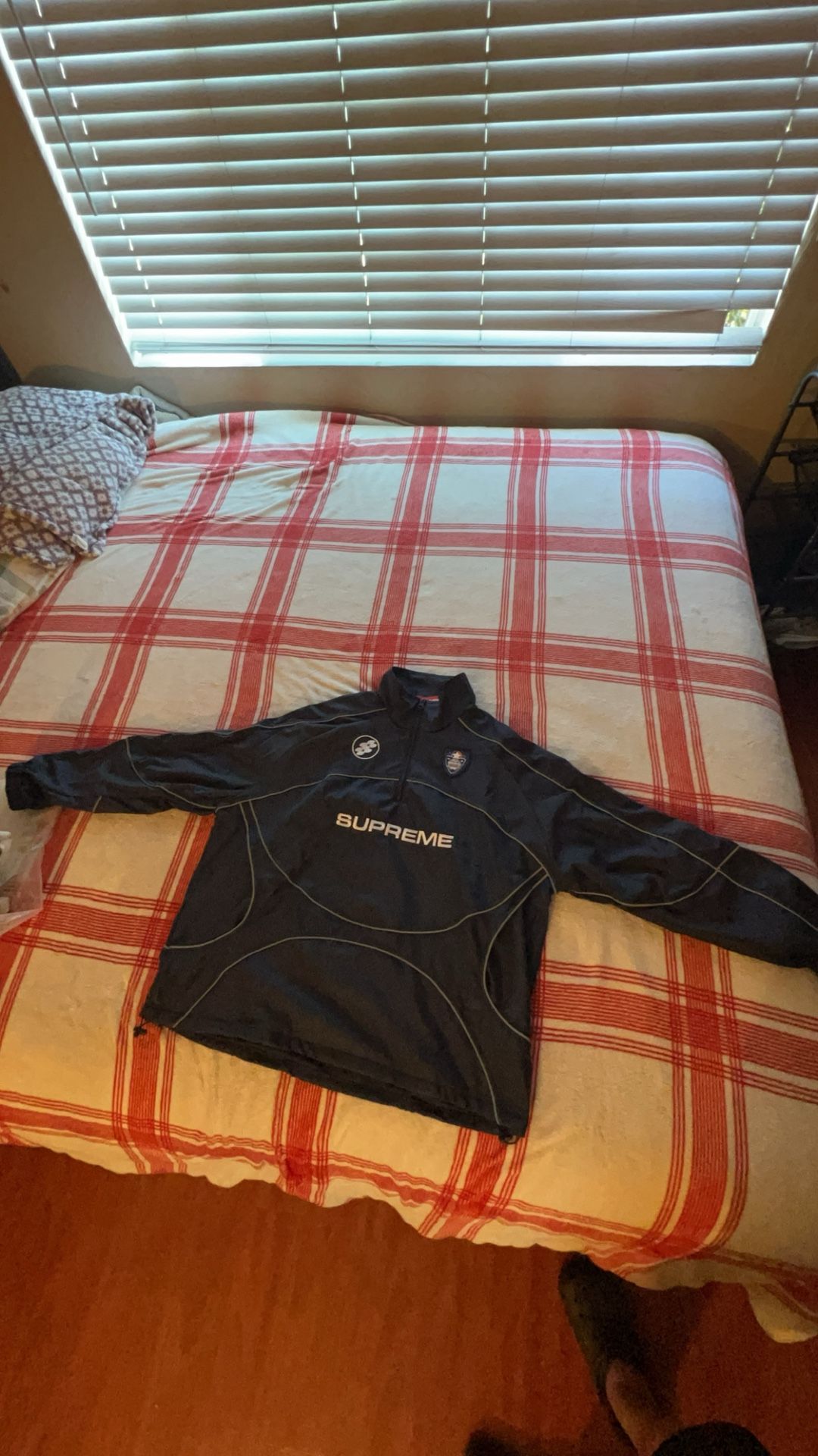 Supreme Reflective Piping Pull Over 