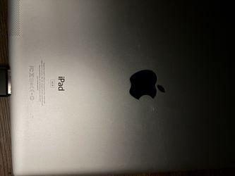 iPad 2 16 GB With Charging Cable