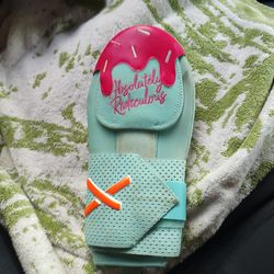 Absolutely ridiculous Miami ice sliding mitt