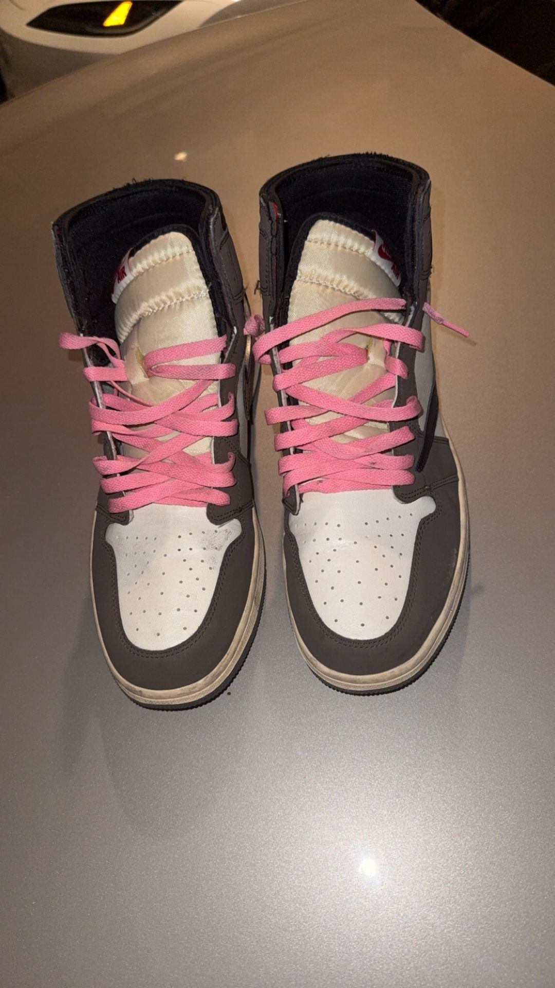 Nike Air Jordan 1 Retro High OG x Travis Scott "Mocha