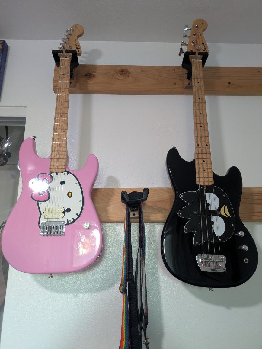 Hello Kitty Guitar Bad Maru Bass