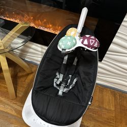 4 Moms Mamaroo Swing
