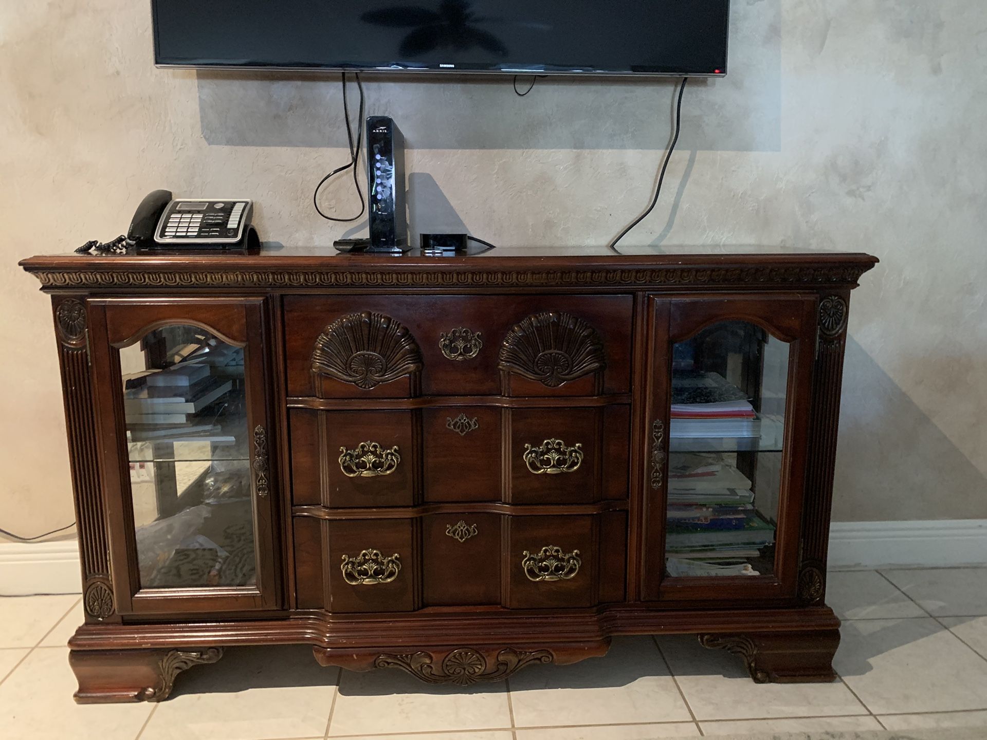 Tv stand