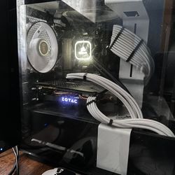 NZXT Gaming PC With Profesional Mic And Headset 