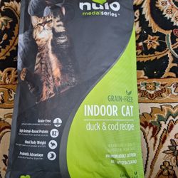 Nulo Cat Food 12lb Bag Best By 2025