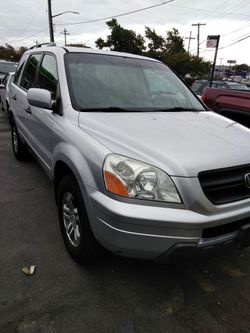 2005 Honda Pilot AWD. This is a new one Fully serviced, ready to go priced 4 quick sale!!