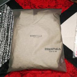 SIZE S WHITE ESSENTIALS HOODIE