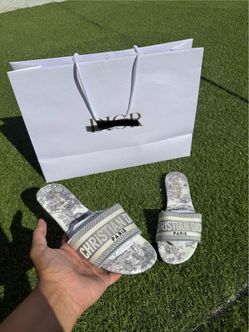 Dior slides women