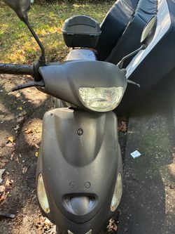 Matte Black Moped Scooter 50 cc with Rear Top Box
