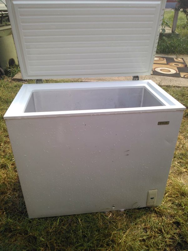 Mid size deep freezer for Sale in Memphis, TN OfferUp