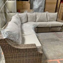 Beachcroft Beige 5-Piece Outdoor Sectional With Coffee Table And 2 End Tables